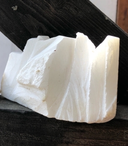 falaises, jeux oulipien, sculpture et paysage.