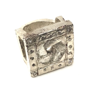 Jean Nouvel évocation d'une façade de l'institut du monde arabe