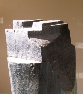 citadelle grise tronc tranché et peint