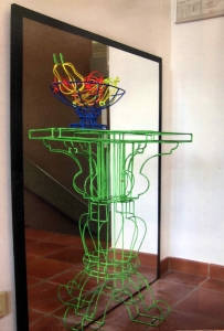 guéridon et compotier exposition à Cologne acquit par le musée de Gap