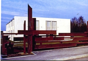collège à Laon porte en acier corten